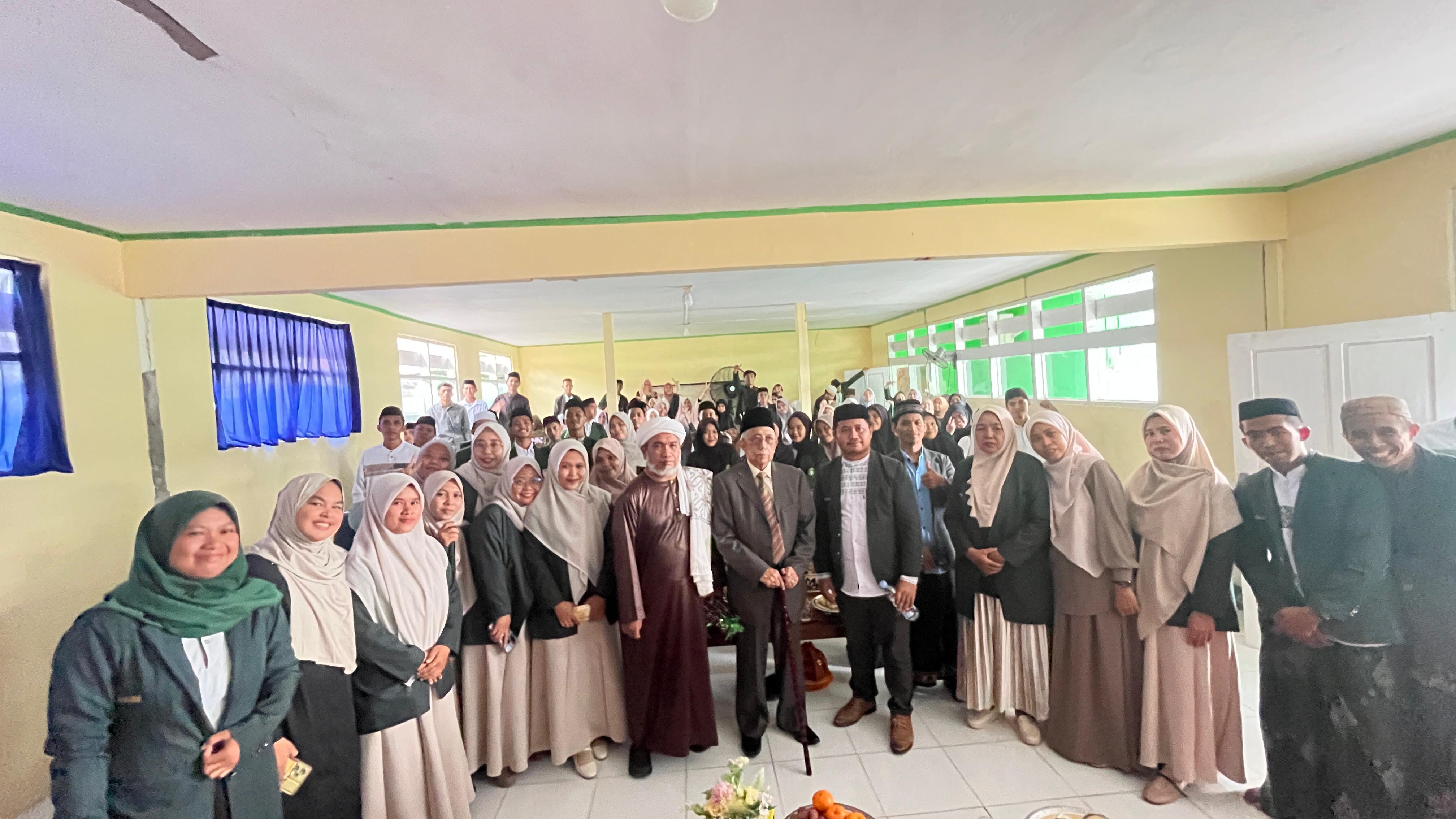  KULIAH UMUM PAKAR INTERNASIONAL STAI DDI MAJENE HADIRKAN ULAMA DUNIA BAHAS RESPON ISLAM TERHADAP KRISIS GLOBAL 